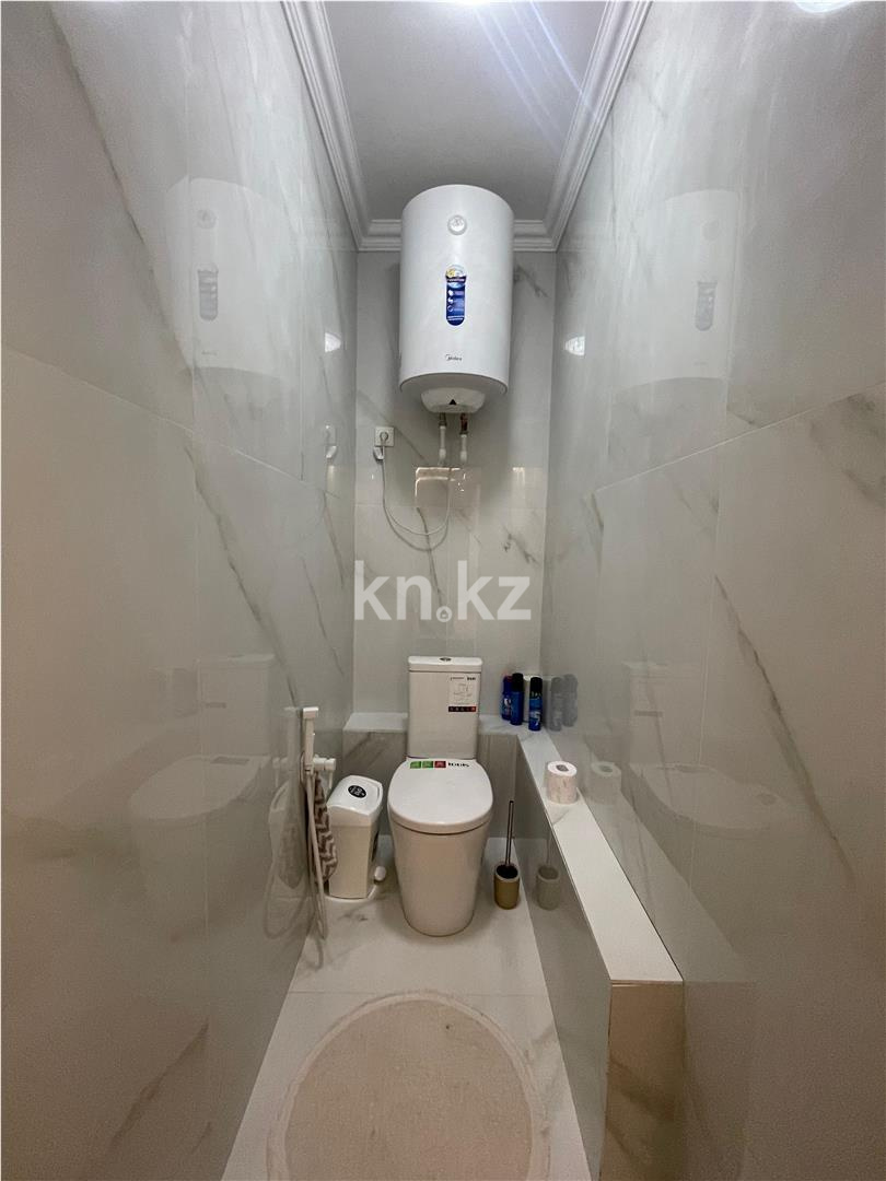 Продажа 3-комнатной квартиры, 89 м², пр. Шахтеров, дом  52 в Караганде - фото 10