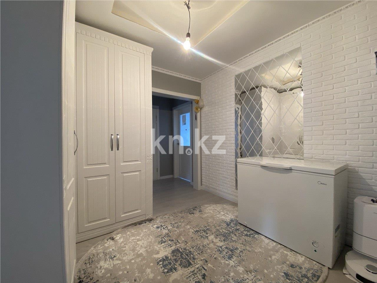 Продажа 3-комнатной квартиры, 63 м², ул. 9-й мкр. в Темиртау - фото 11