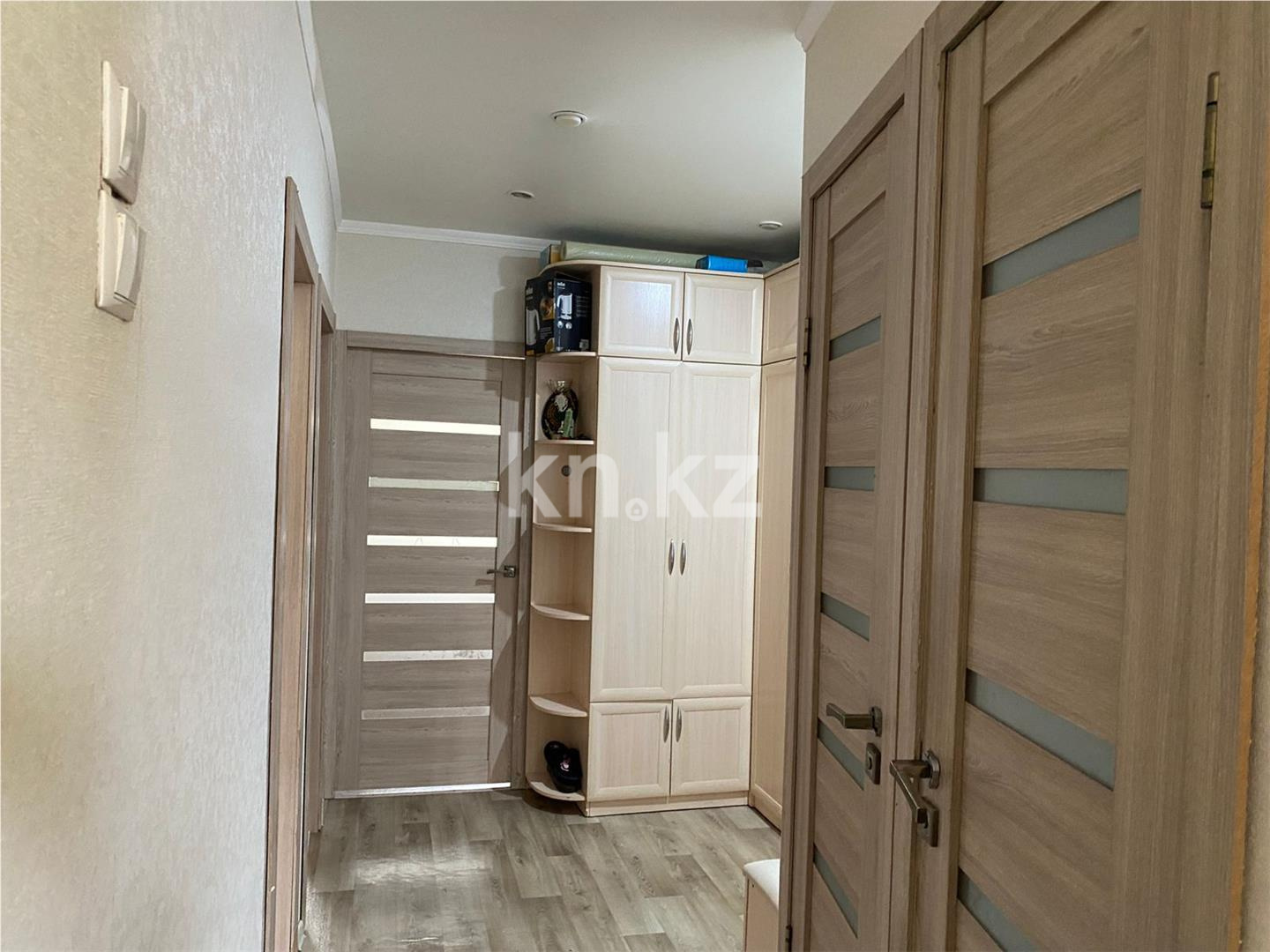 Продажа 3-комнатной квартиры, 63 м², мкр-н 16 в Караганде - фото 9