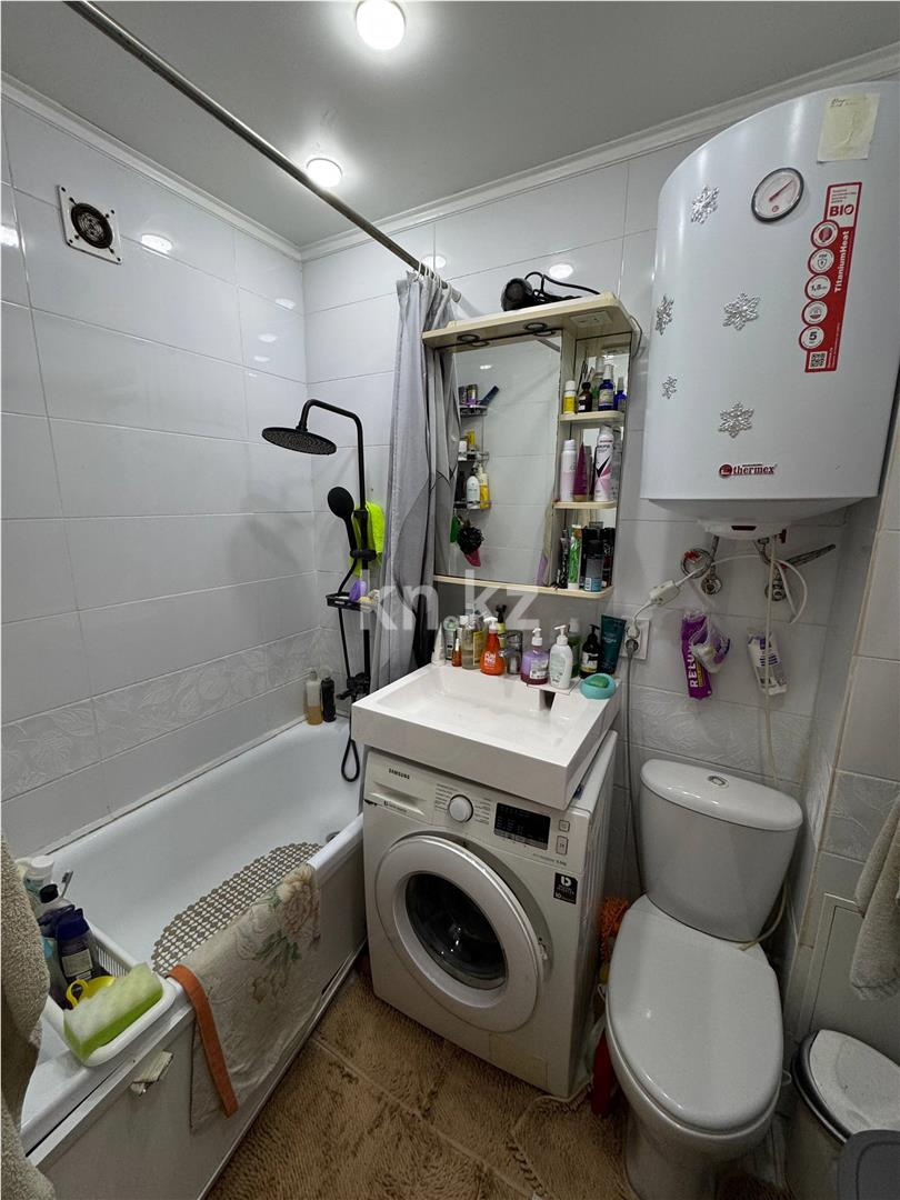 Продажа 2-комнатной квартиры, 44 м², 22 мкр. в Караганде - фото 11