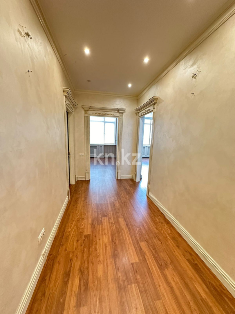 Продажа 4-комнатной квартиры, 300 м² в Астане - фото 18