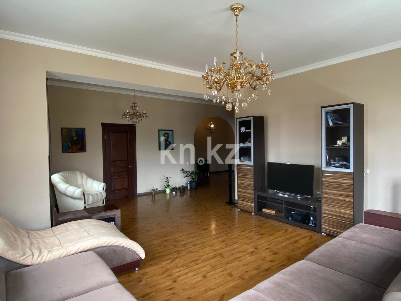 Продажа 7-комнатного дома, 432 м² в Алматы - фото 3