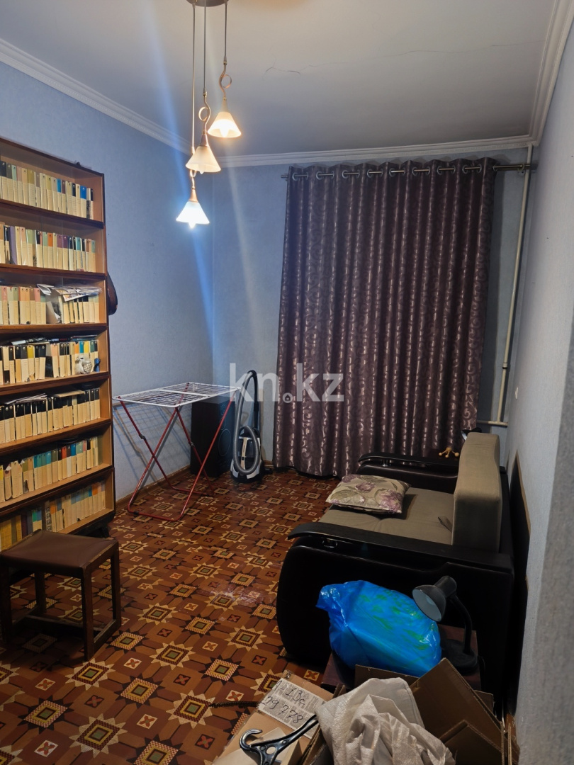 Продажа 3-комнатной квартиры, 76 м² в Караганде - фото 8