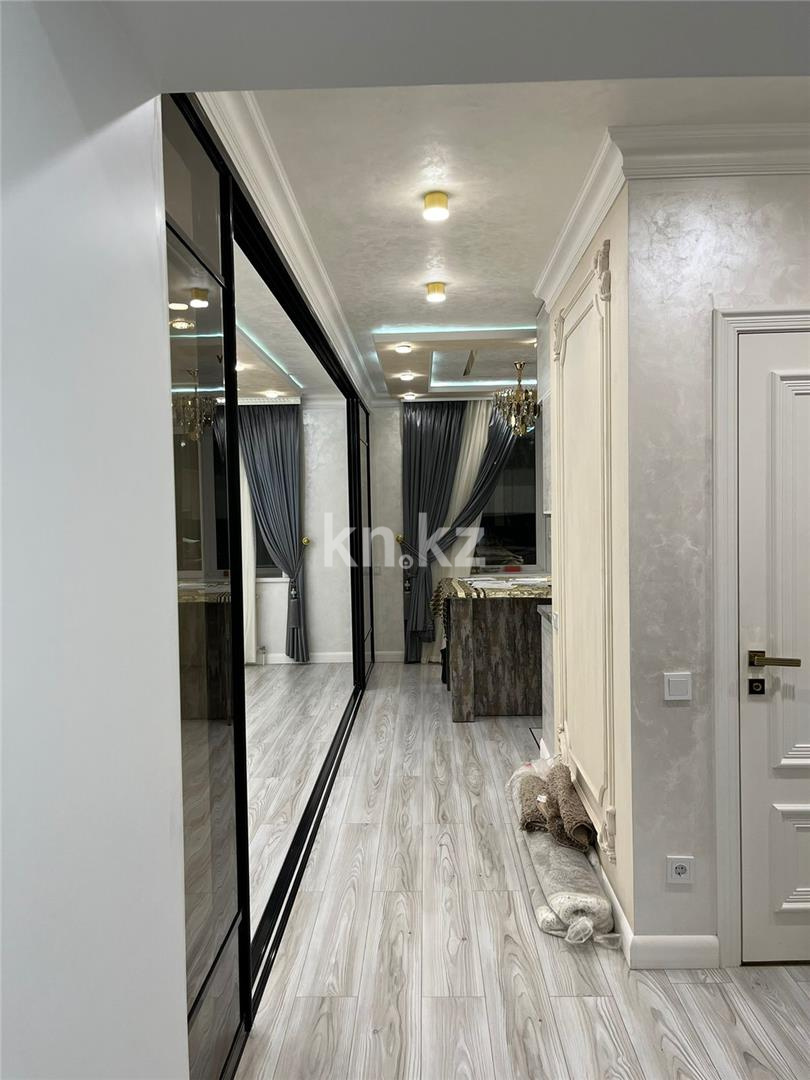 Продажа 4-комнатной квартиры, 106 м², ул. Дюсембекова в Караганде - фото 21