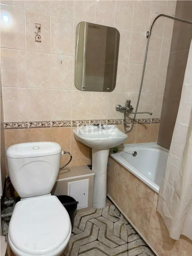 Продажа 1-комнатной квартиры, 39 м², мкр-н Аксай-1, дом  5 в Алматы - фото 4