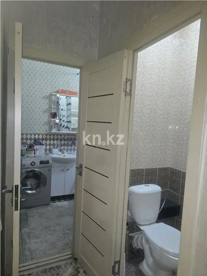 Продажа 3-комнатной квартиры, 67.6 м², мкр-н Аксай-5, дом  13 в Алматы - фото 3