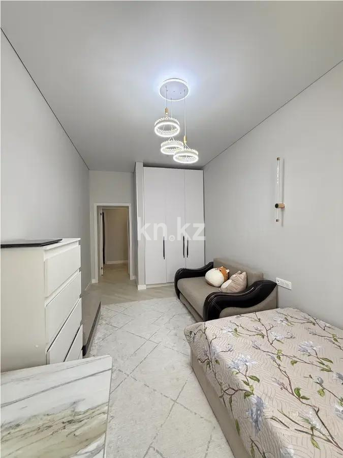 Продажа 5-комнатной квартиры, 211.3 м², ул. Бокейхана, дом  3Б в Астане - фото 2