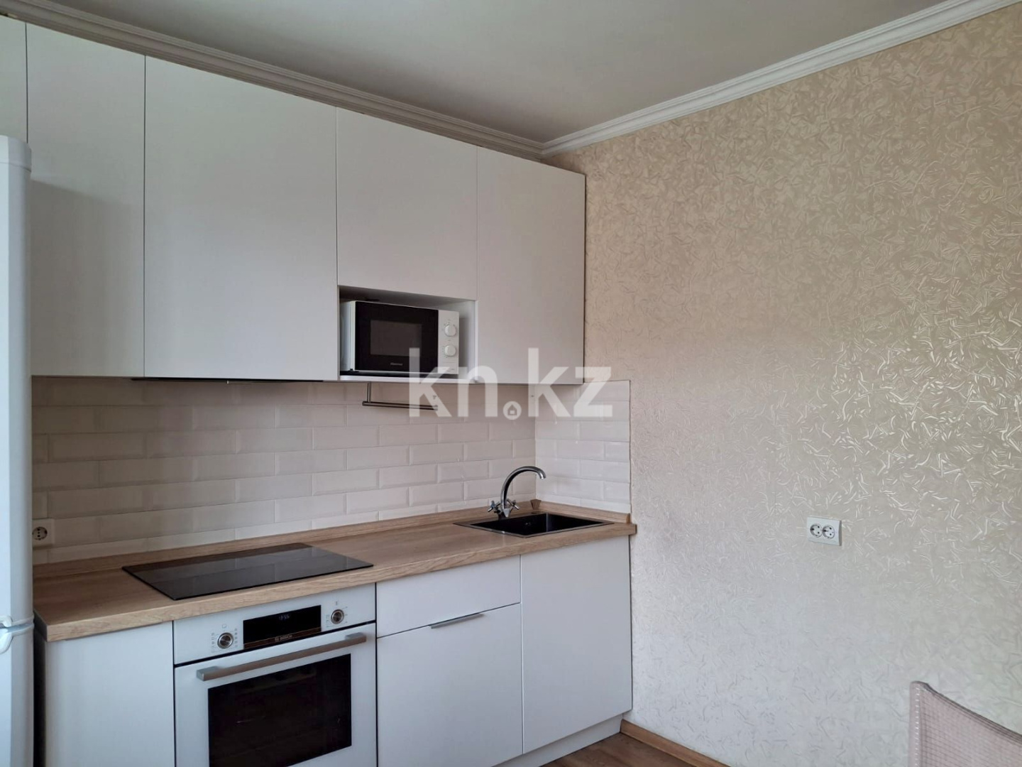 Продажа 2-комнатной квартиры, 51.7 м² в Усть-Каменогорске - фото 2