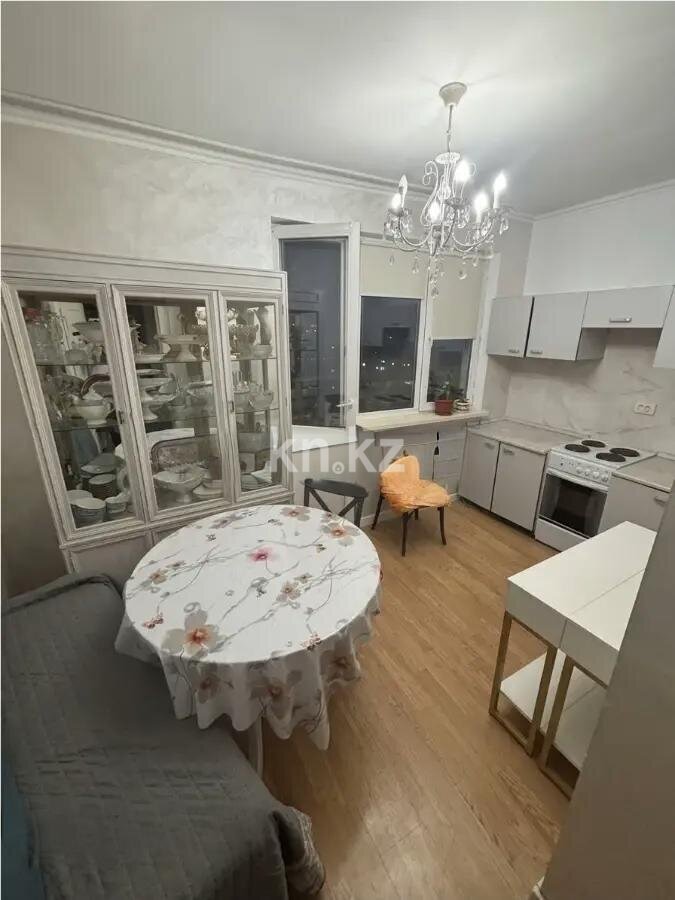 Продажа 3-комнатной квартиры, 86.5 м² в Алматы - фото 2