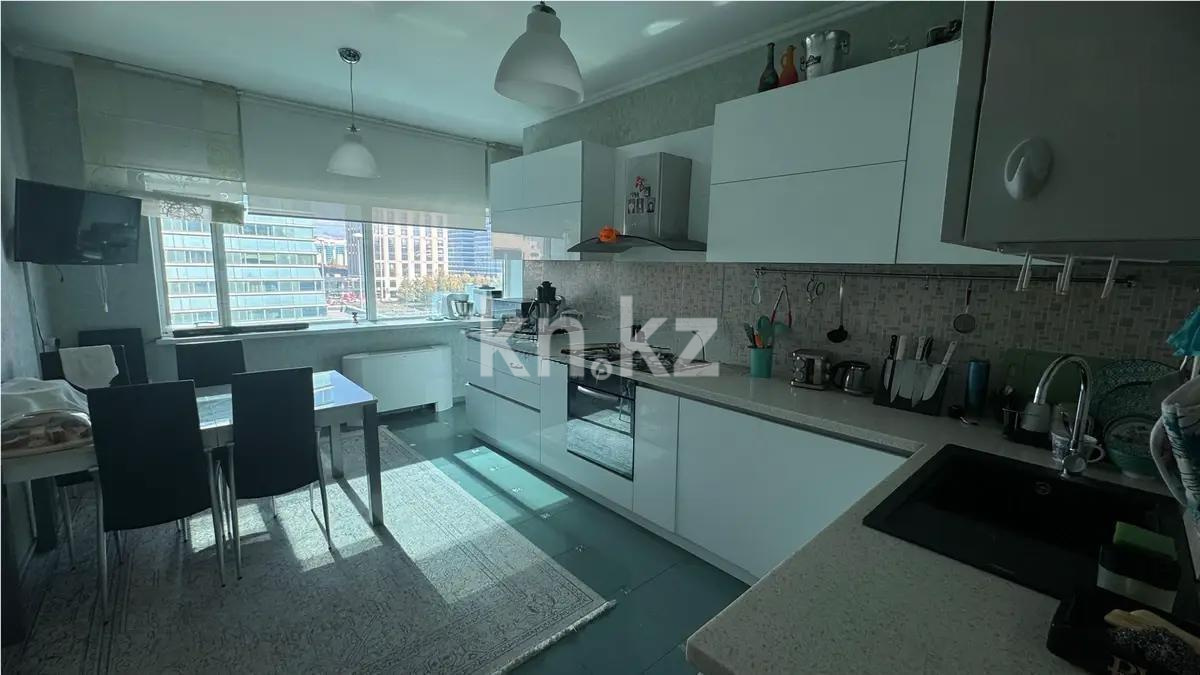 Продажа 5-комнатной квартиры, 221 м², ул. Достык, дом  5 в Астане - фото 8