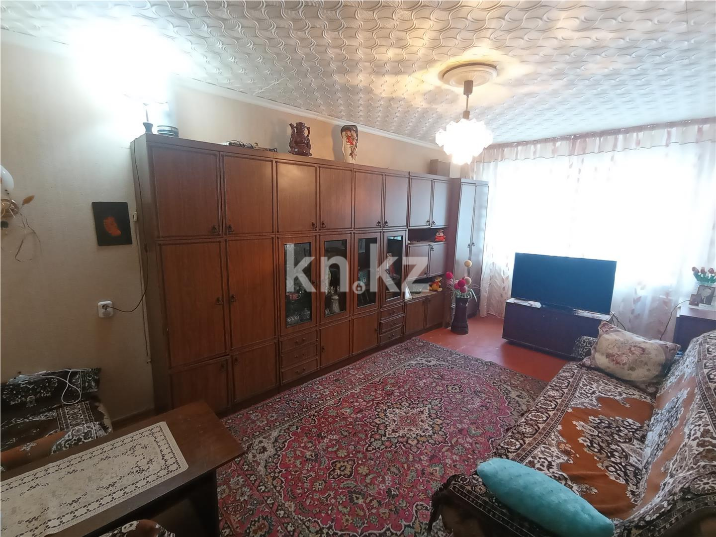 Продажа 3-комнатной квартиры, 61 м² в Караганде