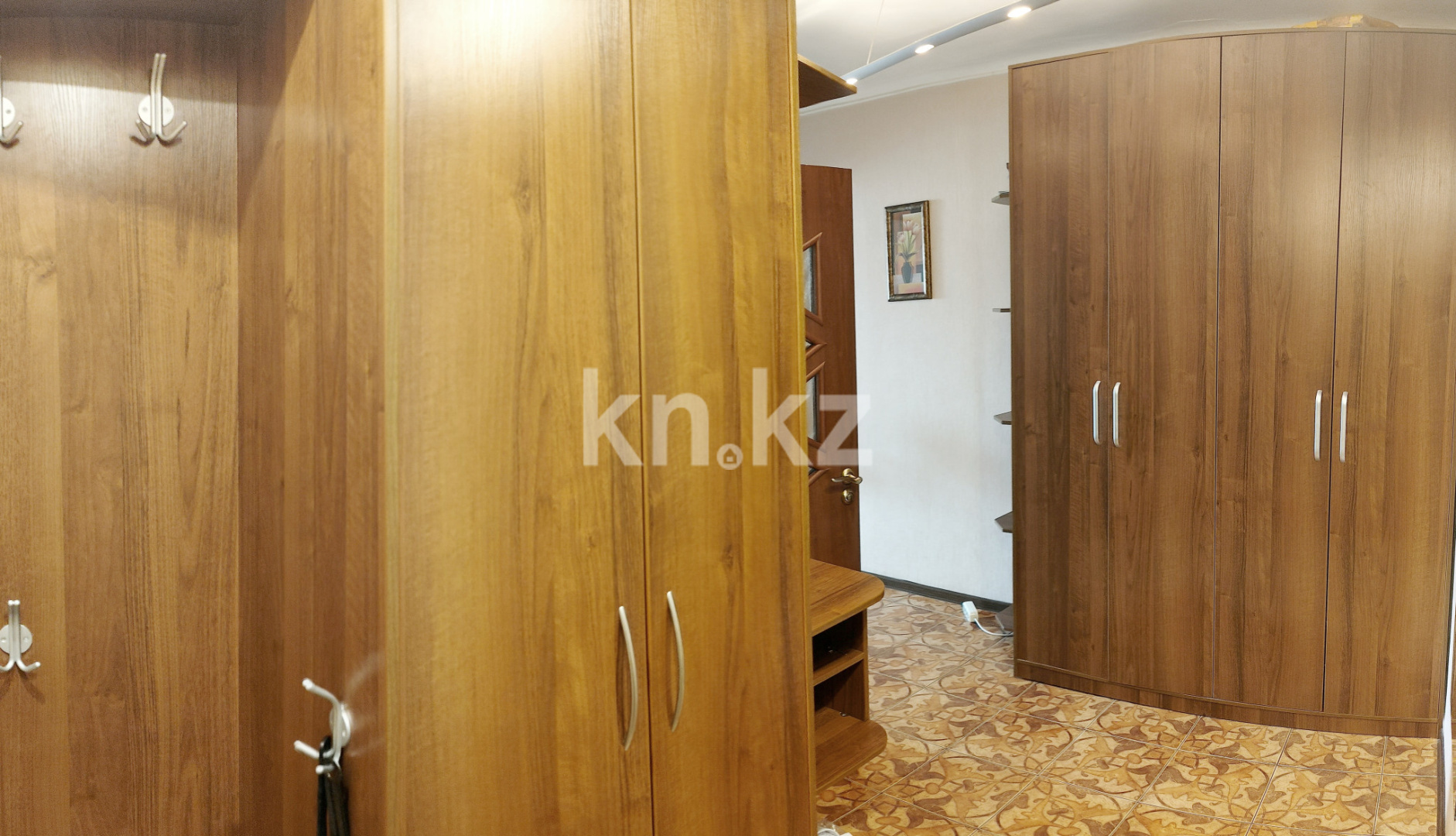 Аренда 1-комнатной квартиры, 50 м², мкр-н Самал-1, дом  31 - ул. Жолдасбекова в Алматы - фото 12