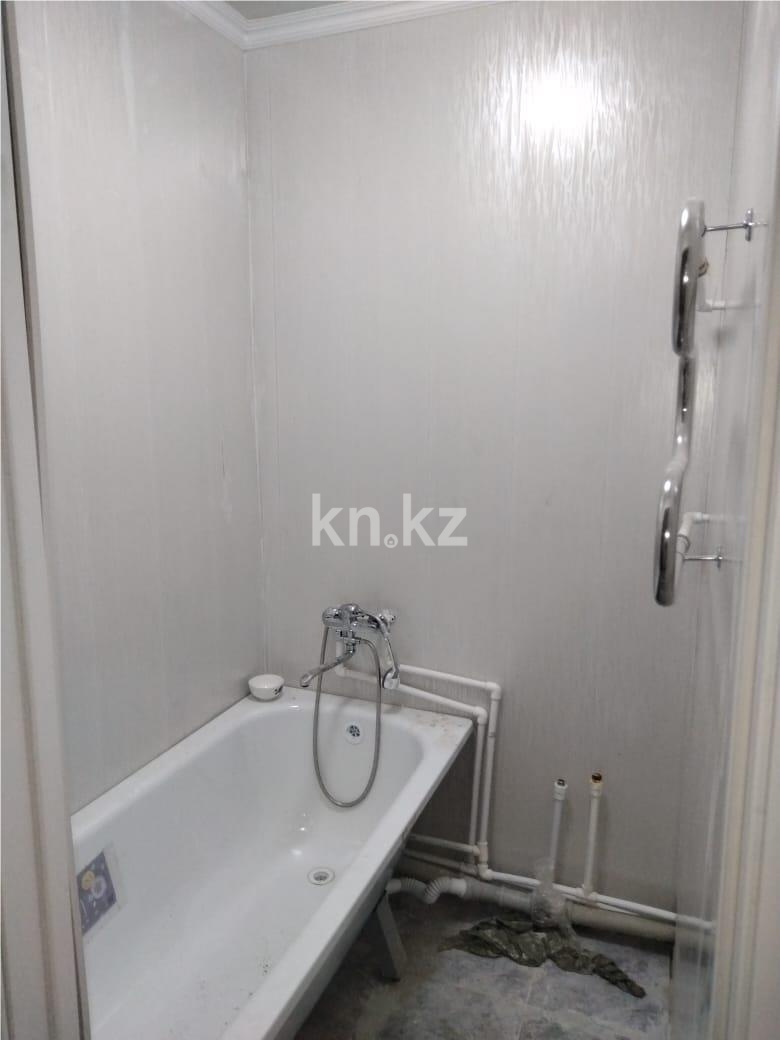 Продажа 2-комнатной квартиры, 48 м², мкр-н 15 в Караганде - фото 6