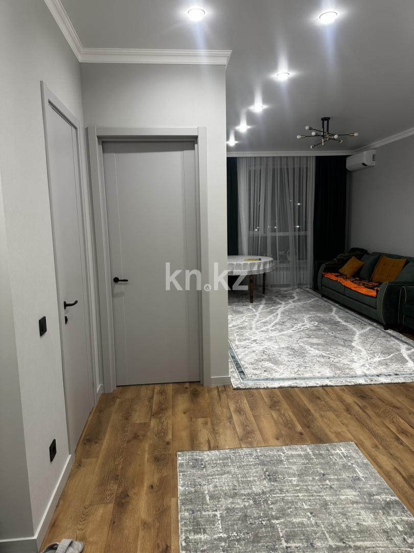 Продажа 3-комнатной квартиры, 80 м², ул. Муканова, дом  61/2 в Караганде - фото 4