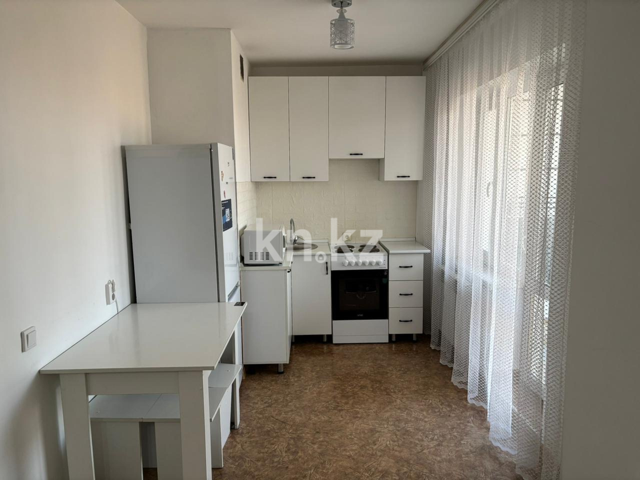 Продажа 1-комнатной квартиры, 42 м², ул. Ашимова, дом  22 в Караганде - фото 8
