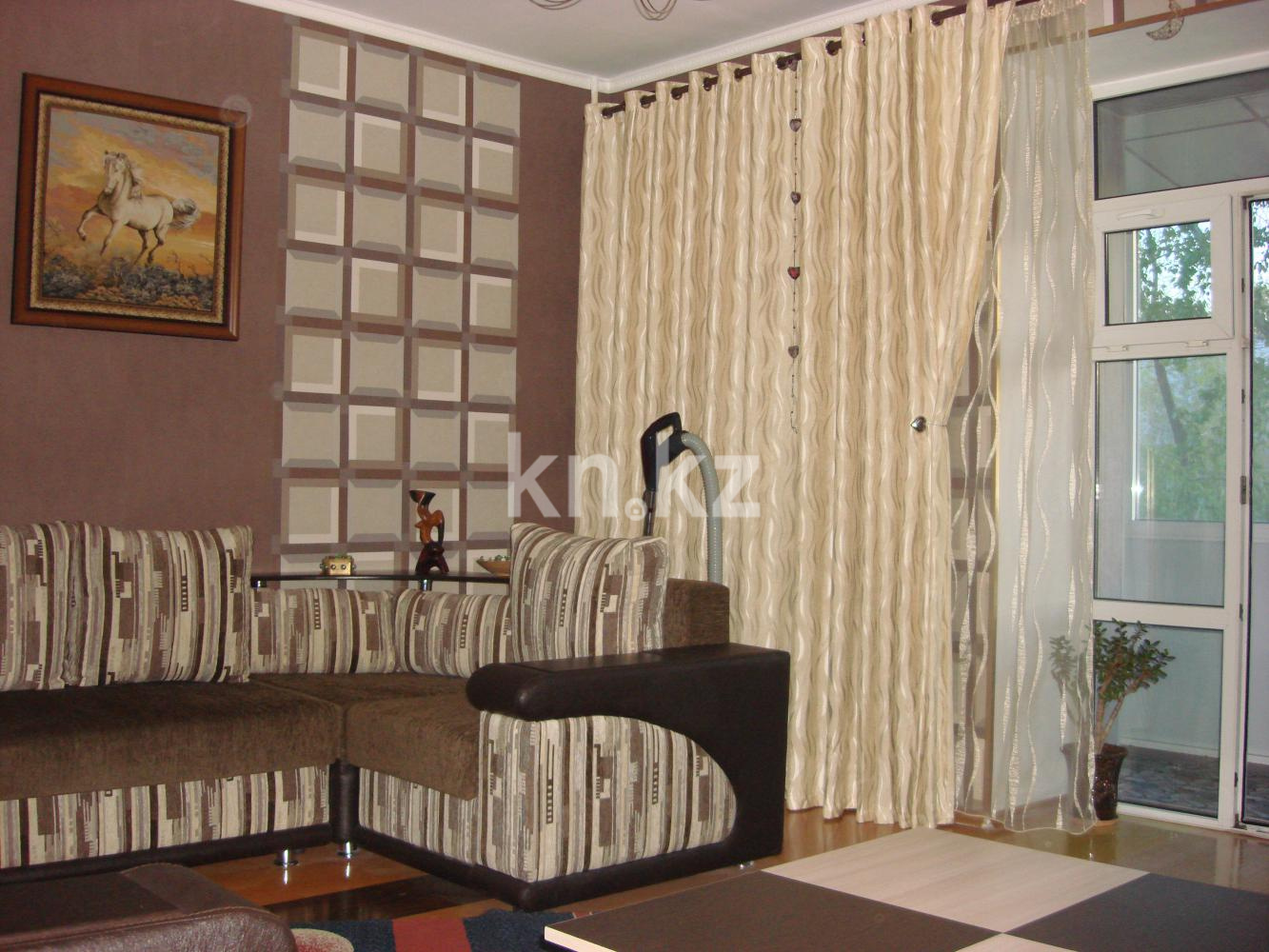 Продажа 3-комнатной квартиры, 76 м² в Караганде