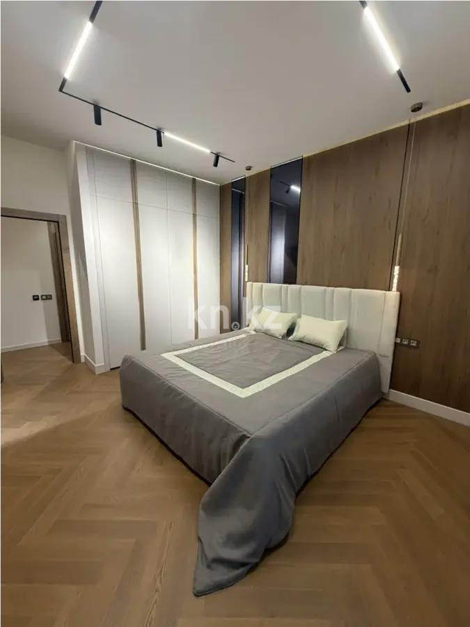 Продажа 4-комнатной квартиры, 160 м², пр. Аль-Фараби, дом  15/1 в Алматы - фото 2