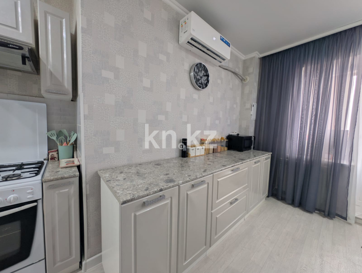 Продажа 2-комнатной квартиры, 71.3 м² в Уральске - фото 14