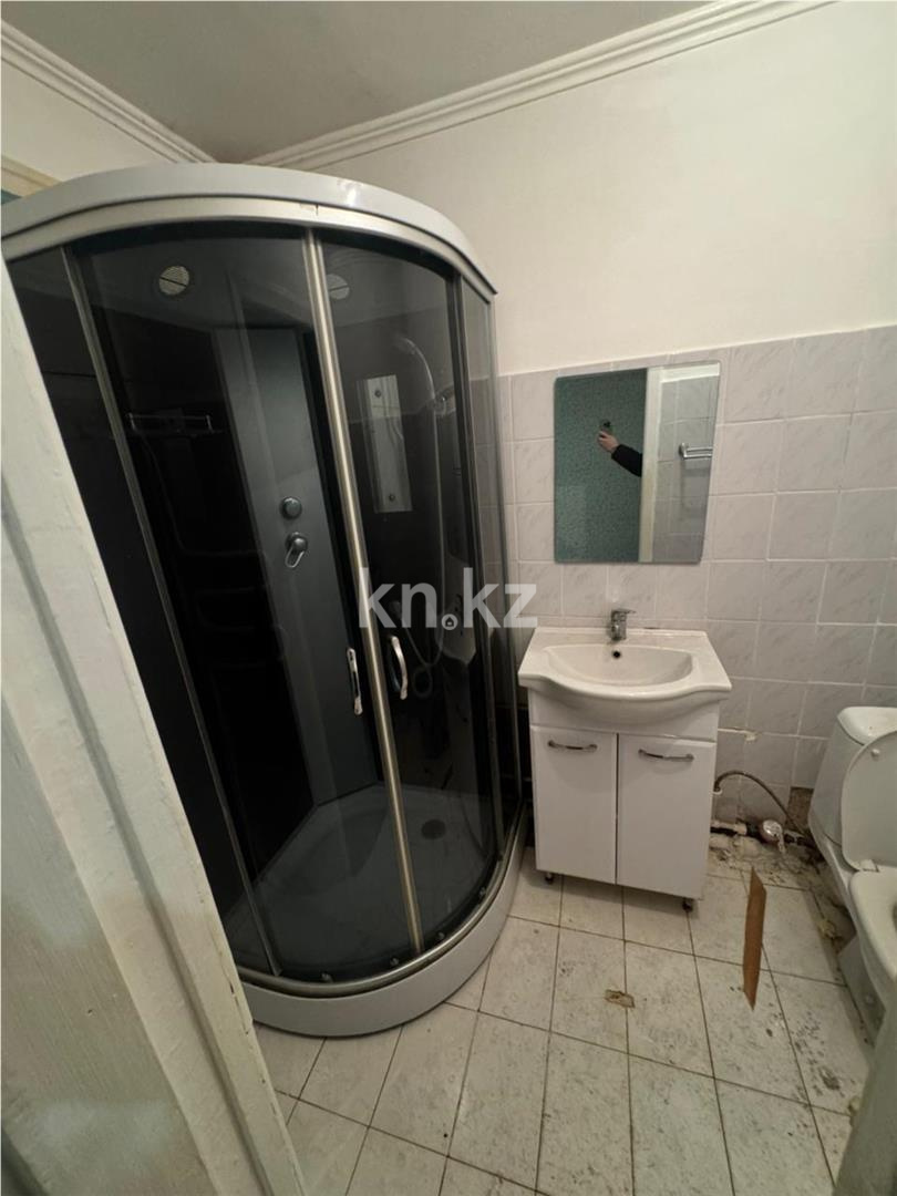 Продажа 1-комнатной квартиры, 42 м², ул. Алиханова в Караганде - фото 5