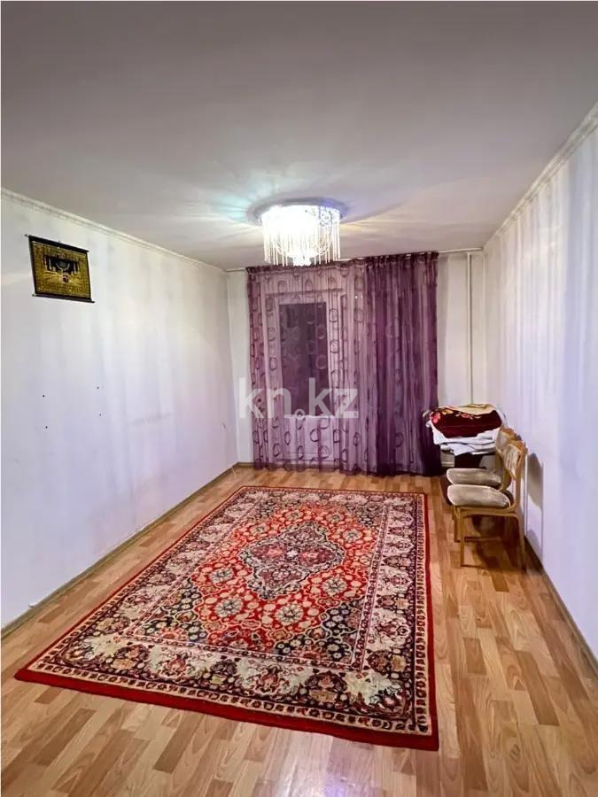 Продажа 2-комнатной квартиры, 45 м², 8 мкр., дом  37 в Алматы - фото 2