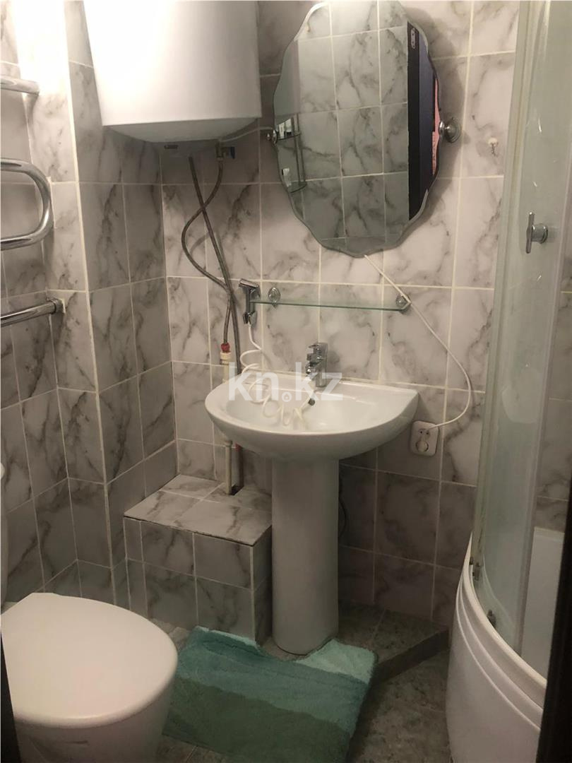 Продажа 2-комнатной квартиры, 51 м², пр. Строителей в Караганде - фото 17