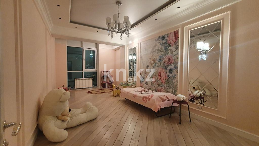 Продажа 5-комнатной квартиры, 200 м², пр. Гагарина, дом  309 в Алматы