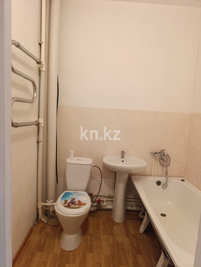 Продажа 2-комнатной квартиры, 60 м², ул. Сарыарка, дом  31 в Караганде - фото 15