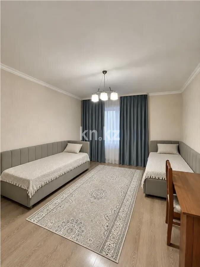 Продажа 2-комнатной квартиры, 65 м² в Астане