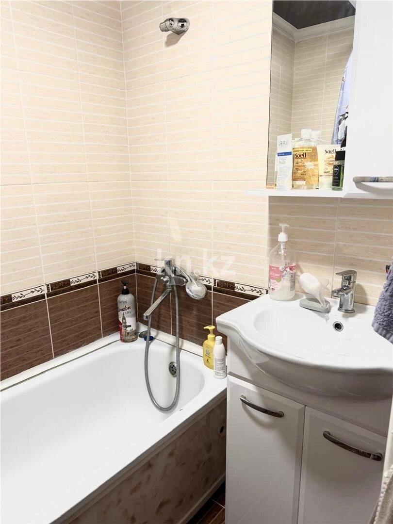 Продажа 3-комнатной квартиры, 65 м² в Караганде - фото 6
