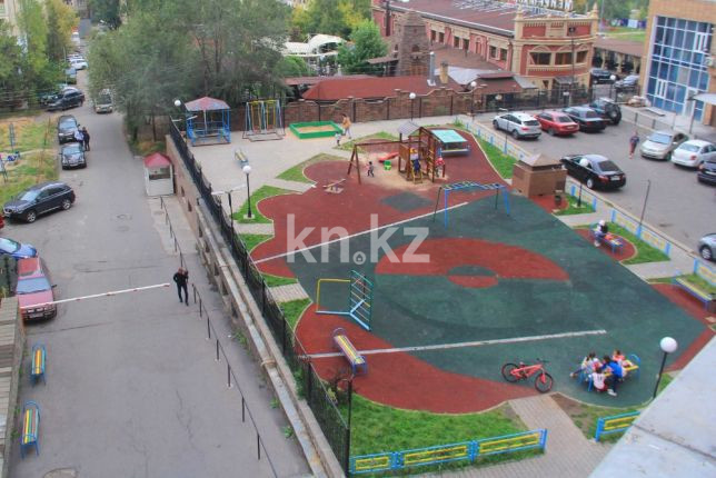 Аренда 3-комнатной квартиры посуточно, 130 м², ул. Розыбакиева, дом  289 в Алматы - фото 20