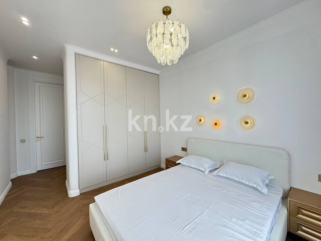 Продажа 4-комнатной квартиры, 96 м² в Астане - фото 12