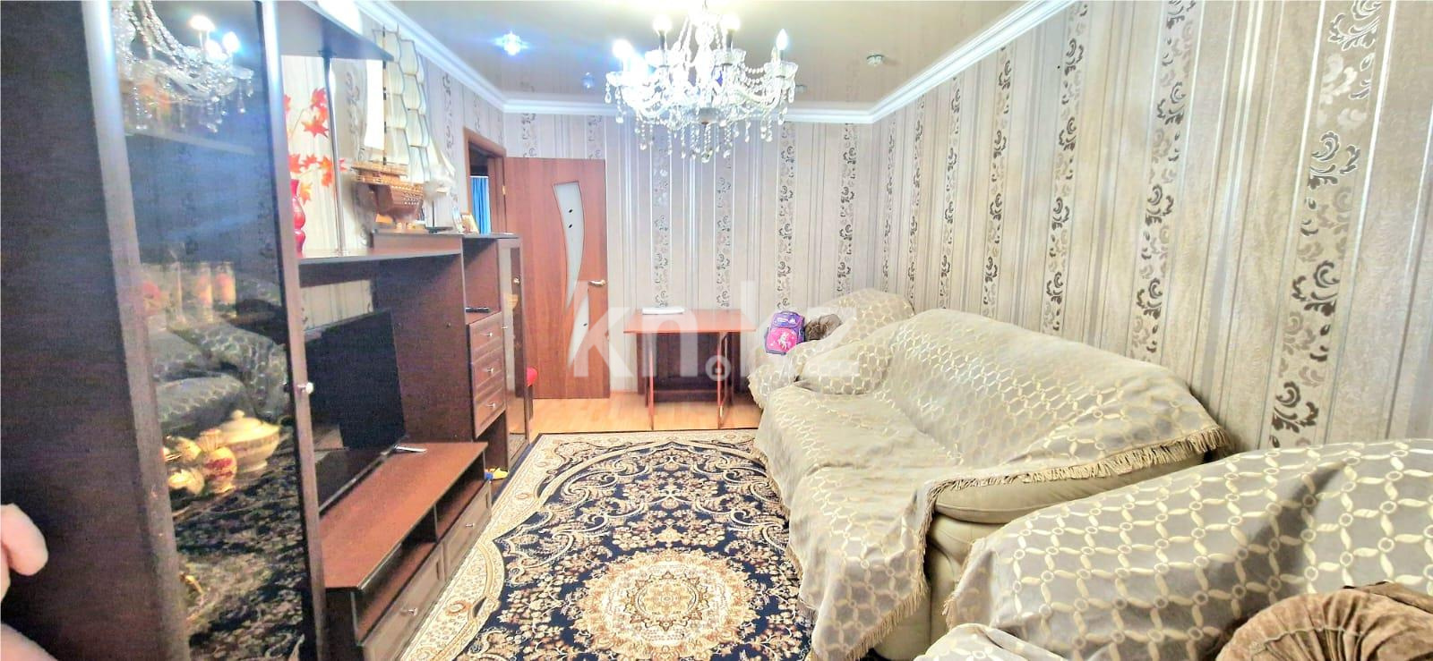 Продажа 3-комнатной квартиры, 62 м², 15-й мкр. в Караганде - фото 2