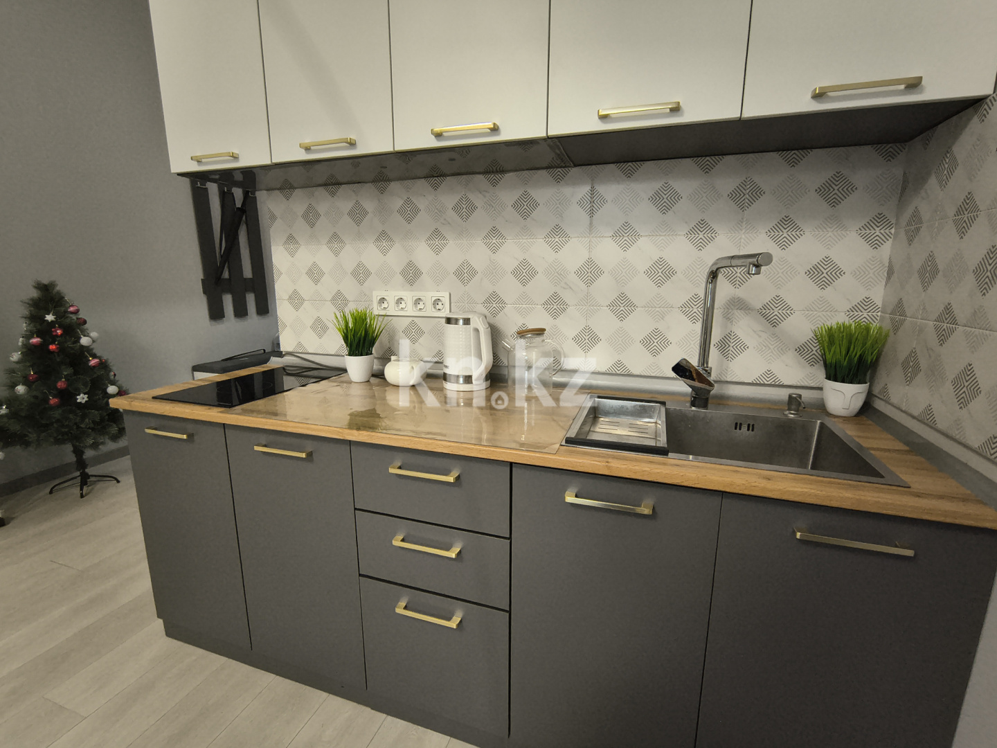 Аренда 1-комнатной квартиры, 34 м², пр. Назарбаева, дом  28А - Раимбека в Алматы - фото 10