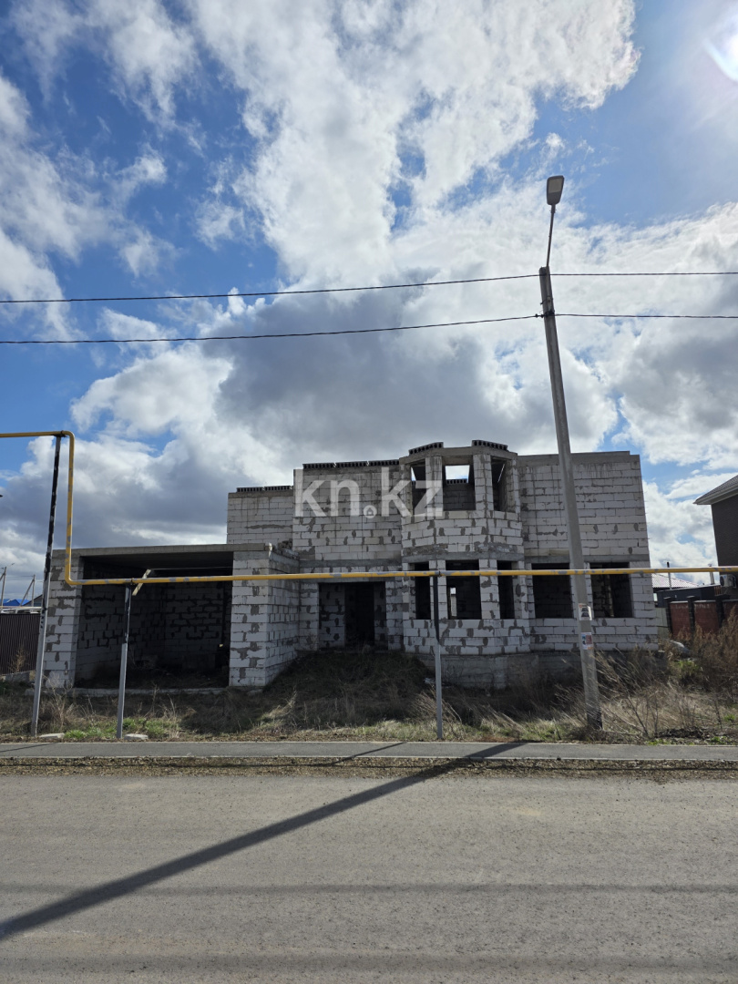 Продажа 7-комнатного дома, 294 м², 1-я улица, дом  93 в Акмолинской области