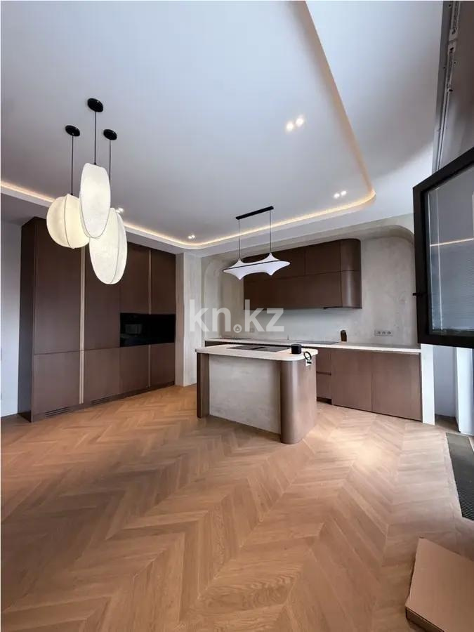 Продажа 5-комнатной квартиры, 212 м² в Астане - фото 6