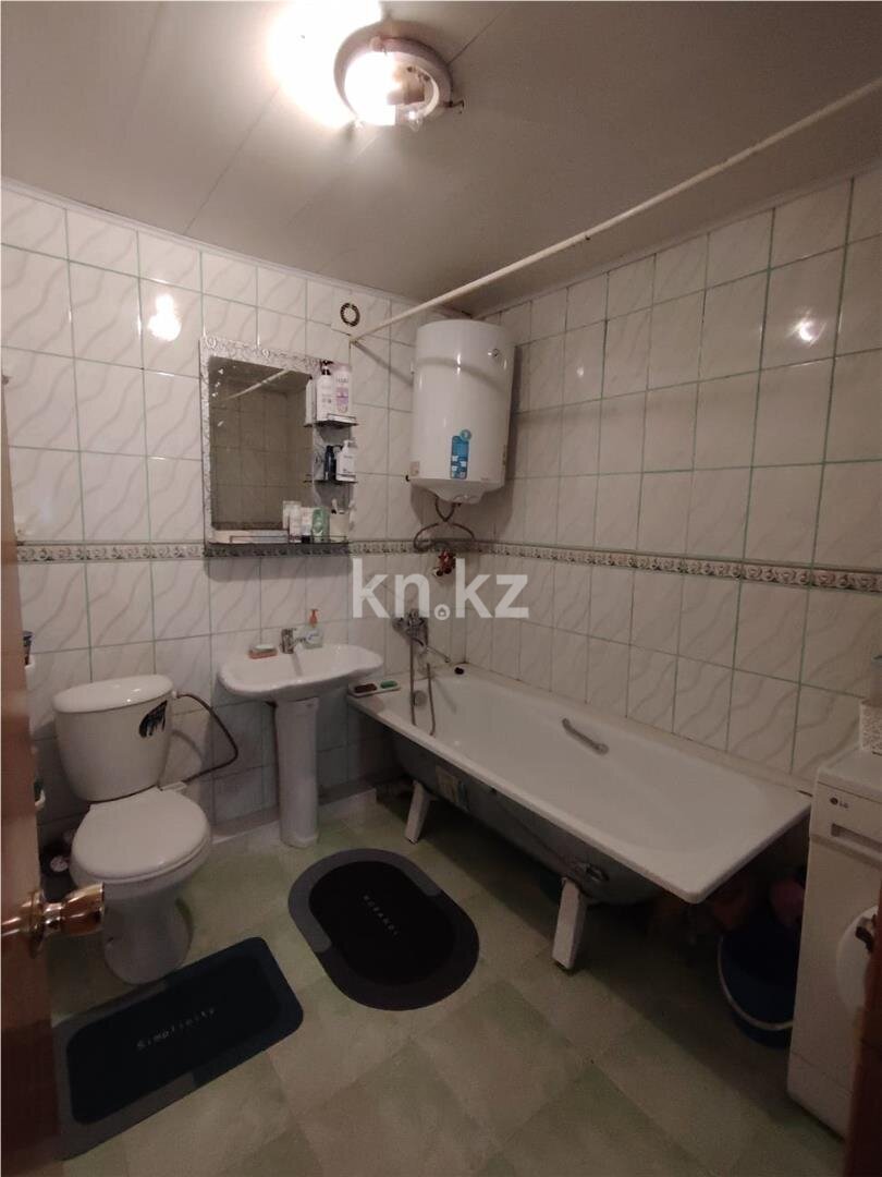Продажа 3-комнатной квартиры, 64 м² в Караганде - фото 8