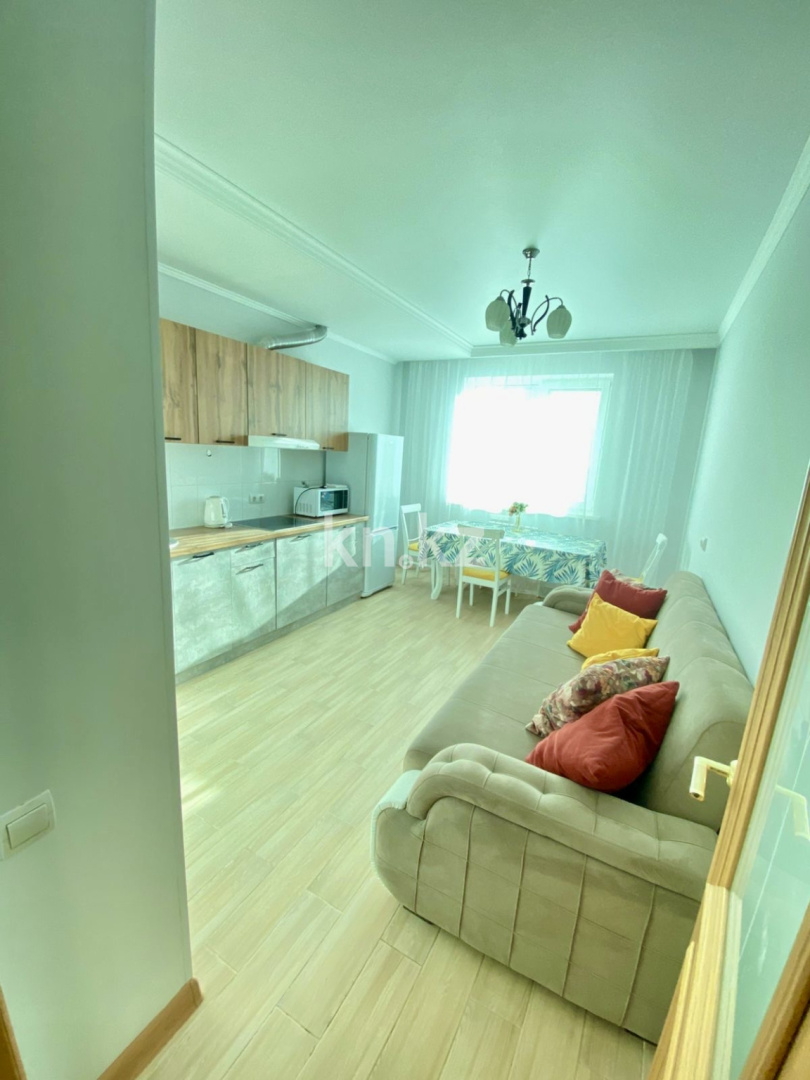 Аренда 3-комнатной квартиры посуточно, 75 м², пр. Кабанбай батыра, дом  48 - ул. Керей, Жанибек хандар в Астане - фото 8