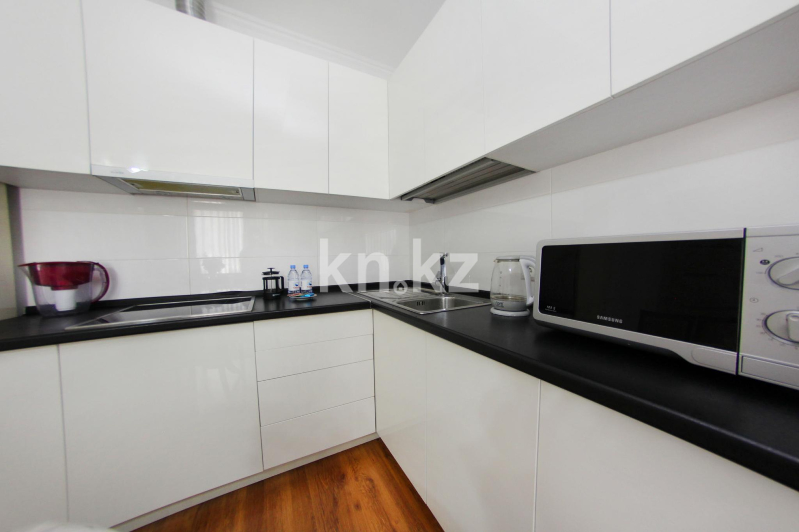 Аренда 2-комнатной квартиры посуточно, 48 м², Каблукова, дом  38г - ул. Торайгырова в Алматы - фото 14