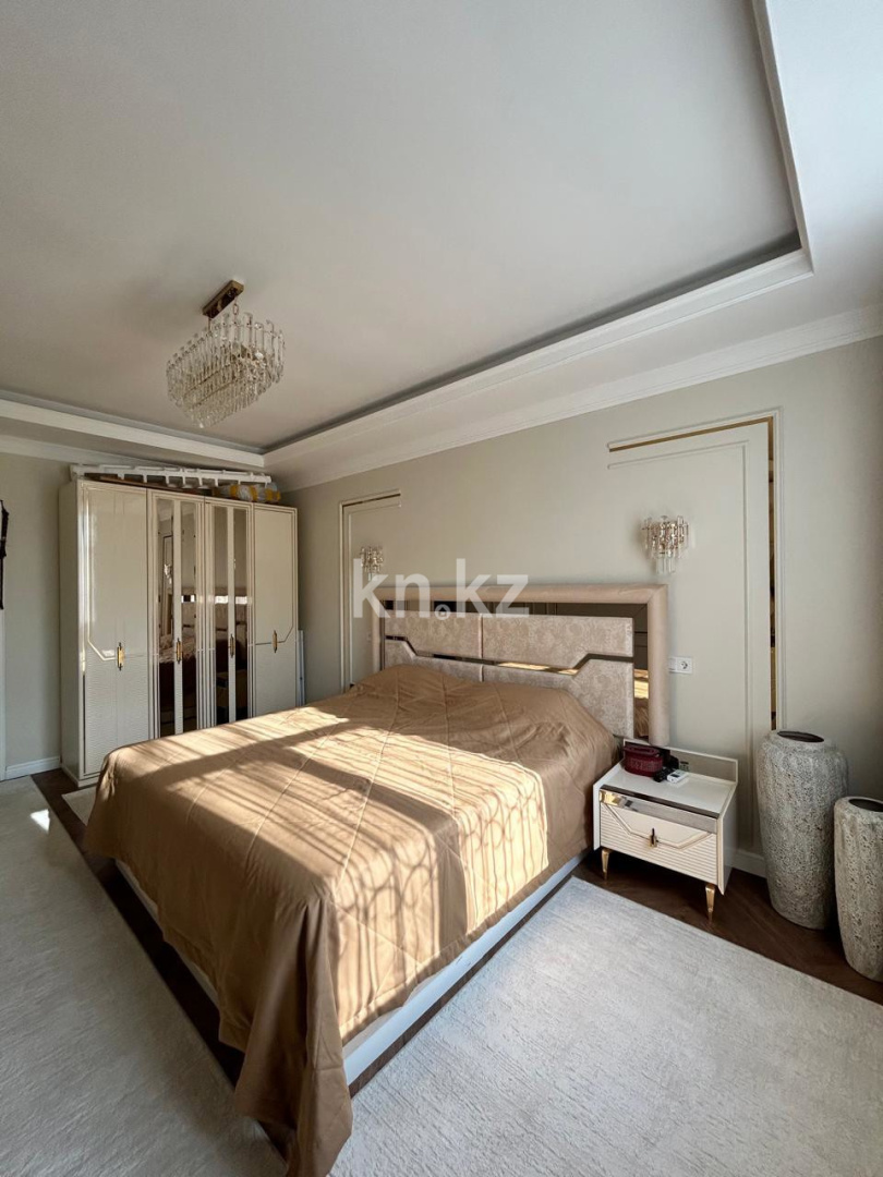 Продажа 2-комнатной квартиры, 80 м² в Алматы