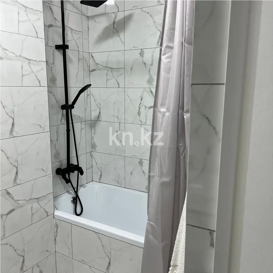 Продажа 2-комнатной квартиры, 41 м², ул. Устирт, дом  2936а/1 в Алматы - фото 2
