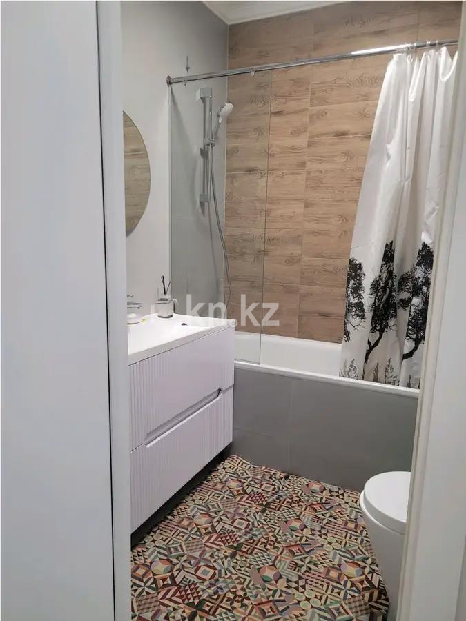 Продажа 3-комнатной квартиры, 75 м², пр. Абая, дом  164 в Алматы - фото 4