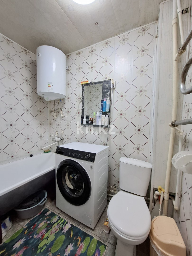 Продажа 3-комнатной квартиры, 62.5 м², 18-й мкр., дом  9 в Караганде - фото 9