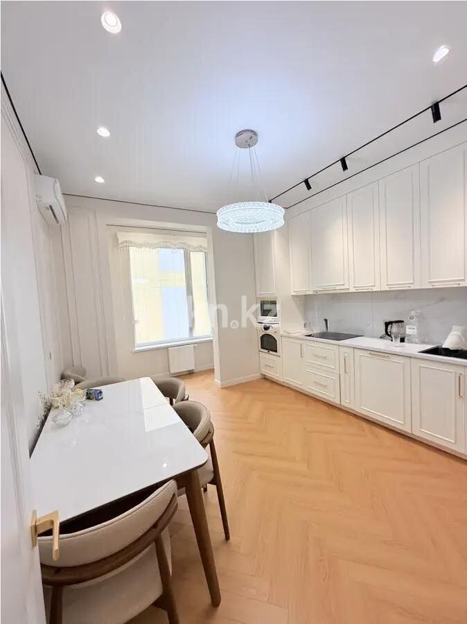 Продажа 2-комнатной квартиры, 72 м² в Алматы - фото 4