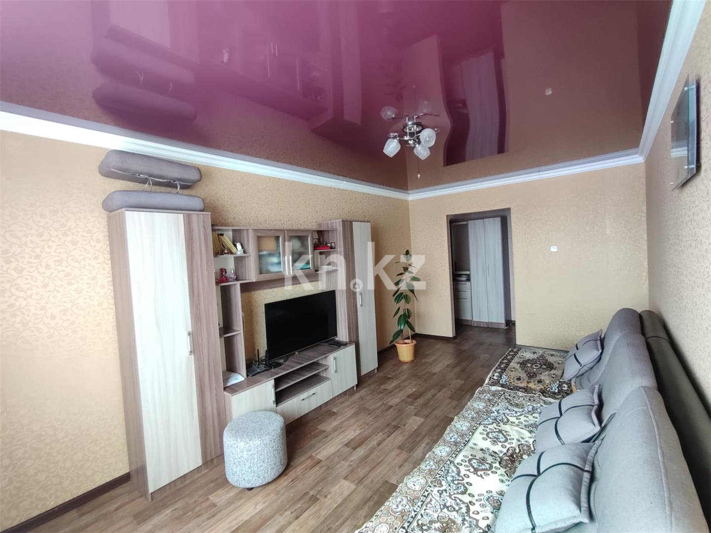 Продажа 3-комнатной квартиры, 66 м², мкр. Восток-2 в Караганде - фото 2