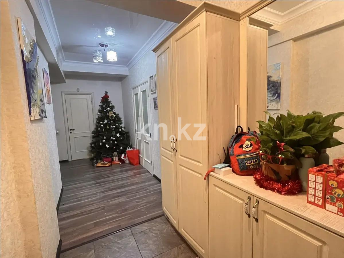 Продажа 3-комнатной квартиры, 105 м², ул. Жарокова, дом  137 в Алматы - фото 3