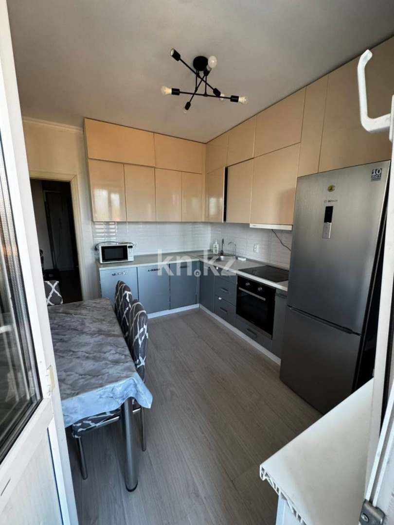 Аренда 2-комнатной квартиры, 67 м² в Астане