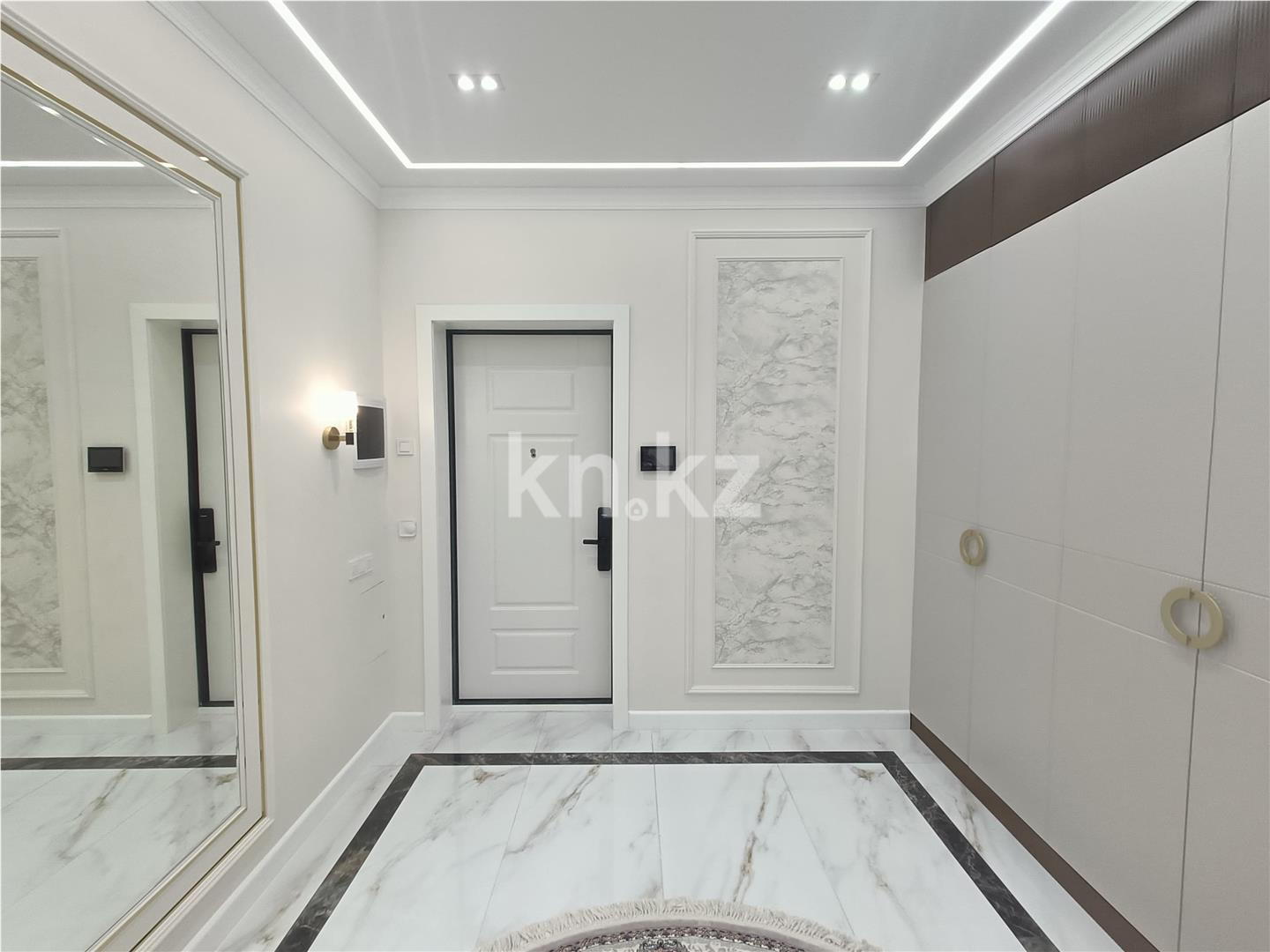 Продажа 3-комнатной квартиры, 128 м², пр. Туран в Астане - фото 14