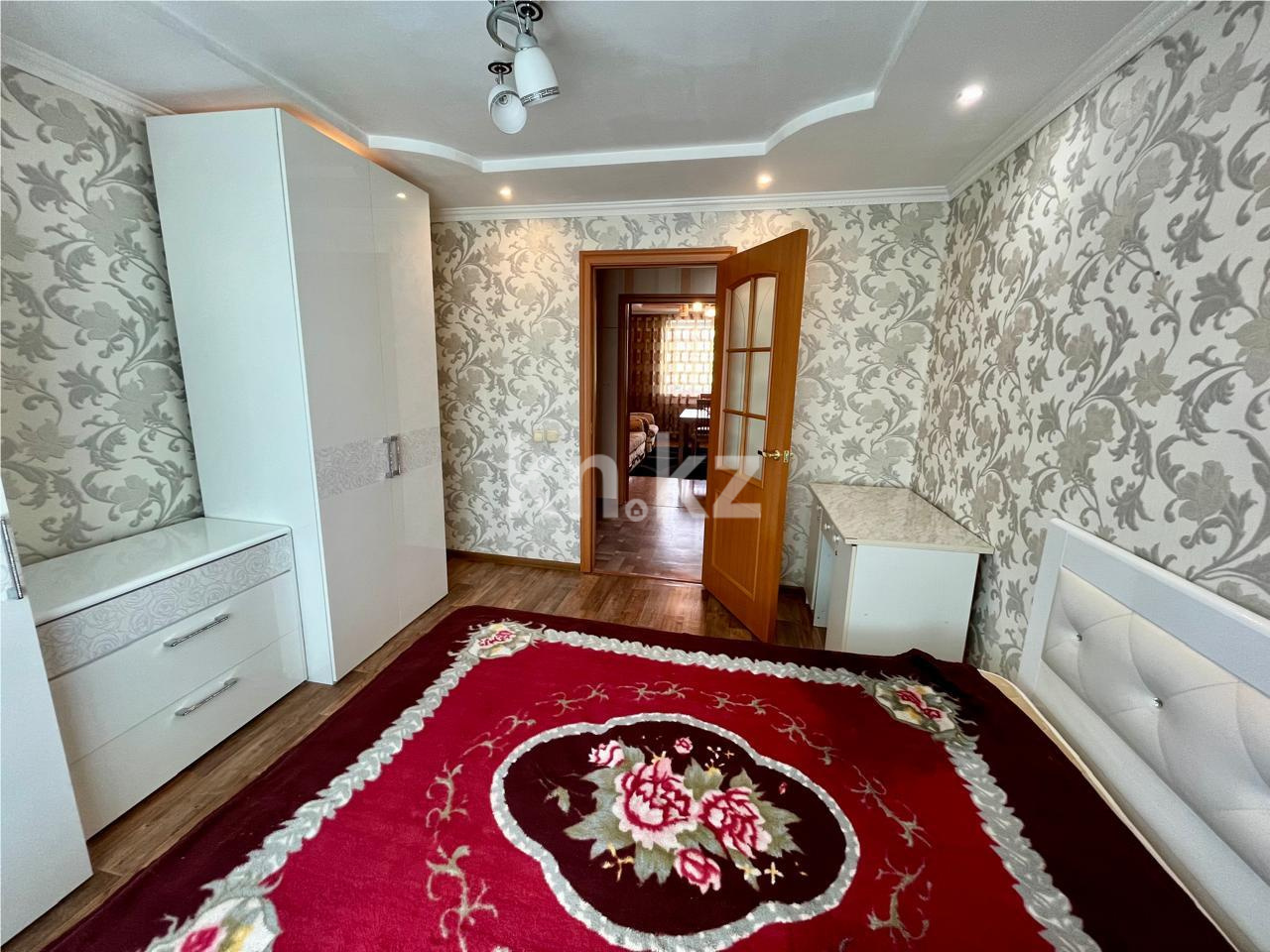 Продажа 3-комнатной квартиры, 61 м², ул. Маметовой в Караганде - фото 3