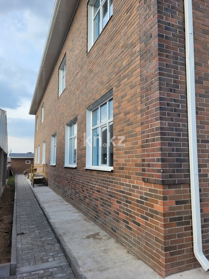 Продажа 6-комнатного дома, 288 м², ул. Ондасынова в Караганде - фото 5