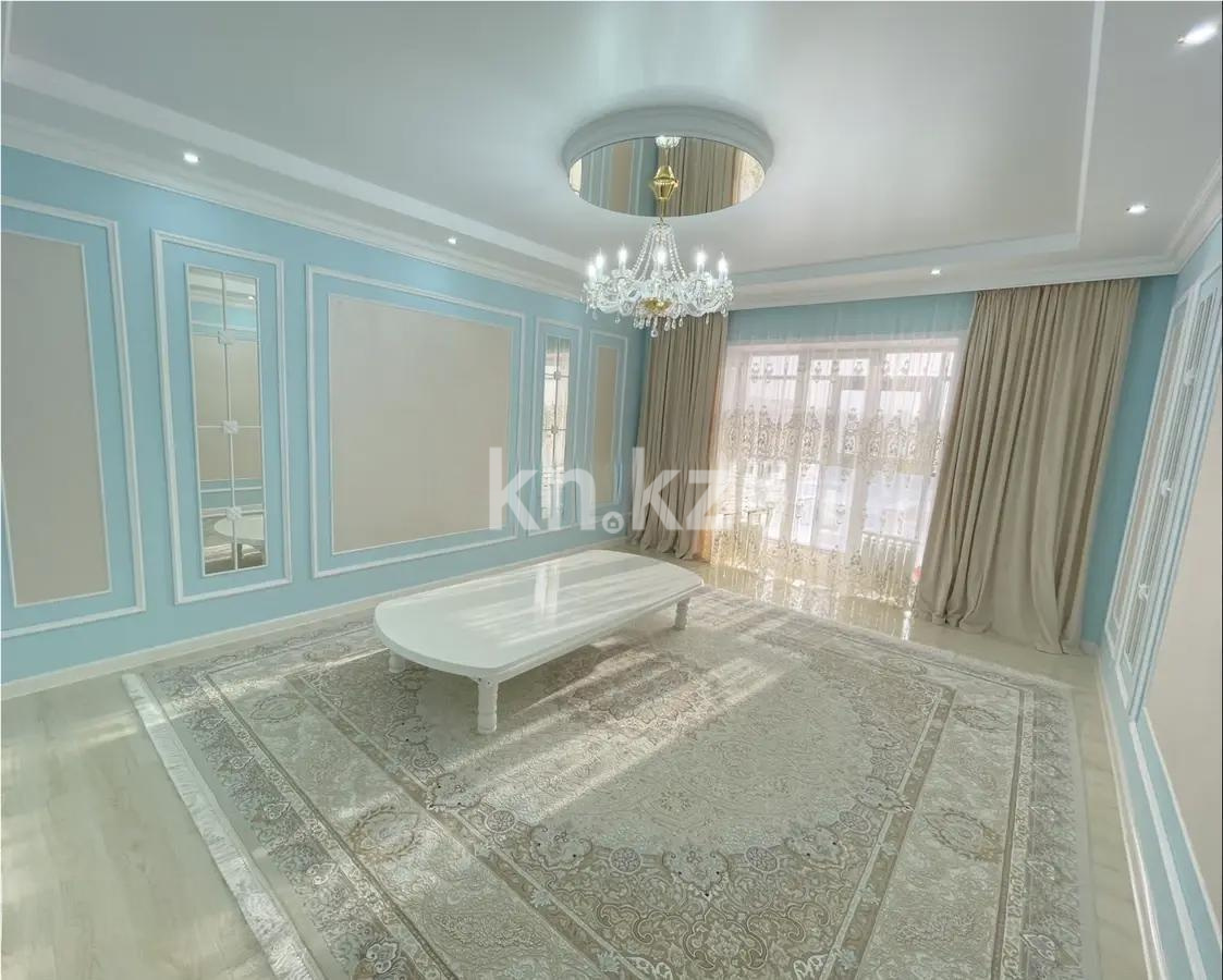 Продажа 4-комнатной квартиры, 130 м², ул. Ондасынова, дом  8 в Караганде - фото 2